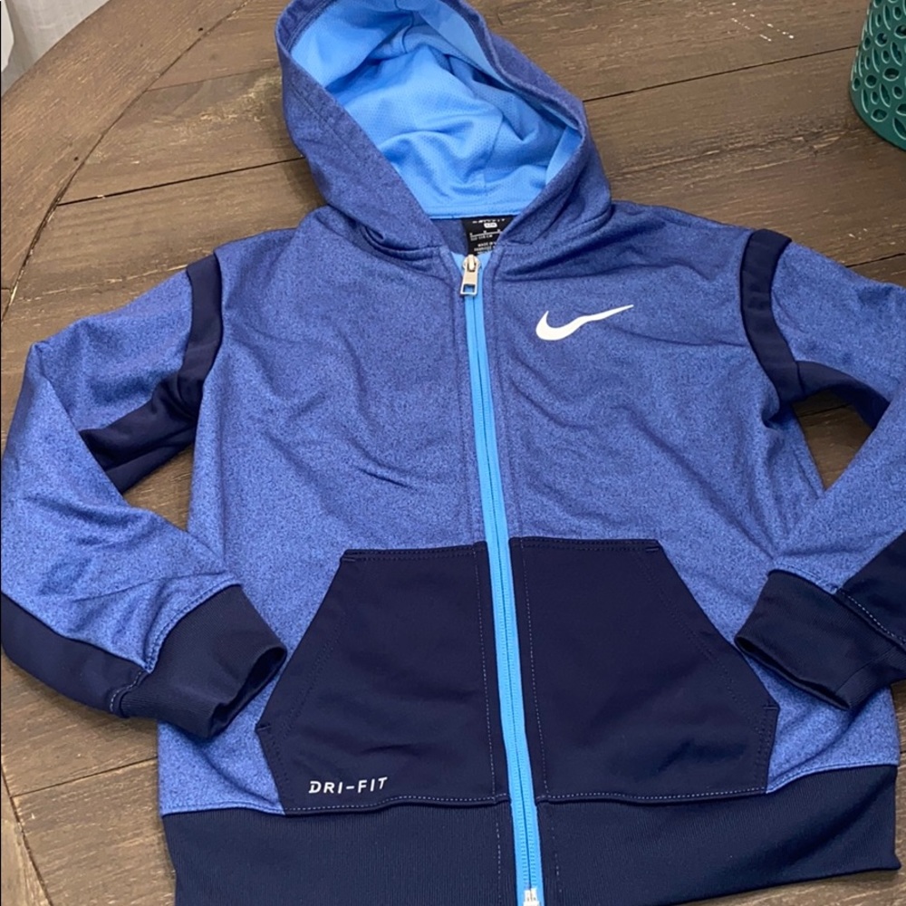 Little kids Nike hoodie size 6